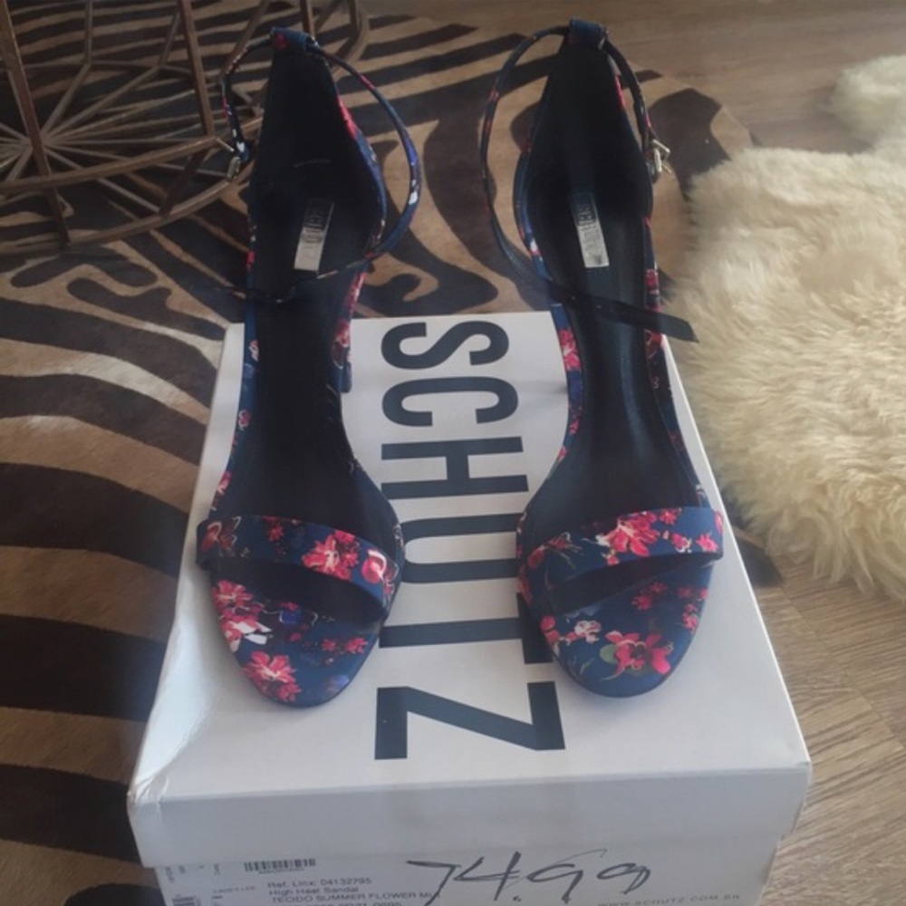 Schutz Floral Strappy Sandal - Picture 3 of 4